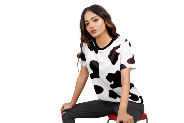 BEAUTIFUL SHRIEZ OVERSIZED WOMEN COW PRINT T-SHIRT BY SHRIEZ